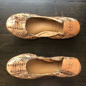Tory Burch snakeskin ballet flat women size 6.5. Lightly worn.